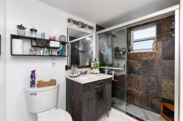 Danians North, 600 NE 2nd St #105, Dania Beach, Florida 33004, image 1