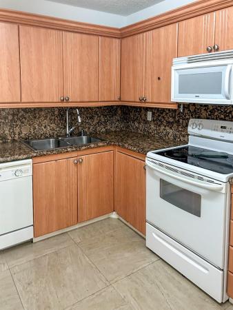 The Olympus Towers, 2500 Parkview Dr #615, Hallandale Beach, Florida 33009, image 2
