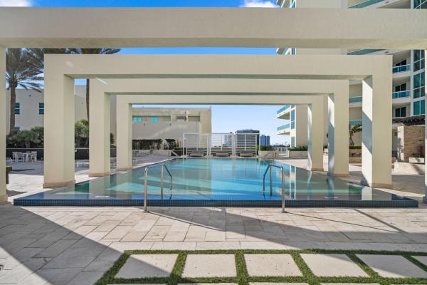Las Olas Beach Club, 101 S Fort Lauderdale Beach Blvd #907, Fort Lauderdale, Florida 33316, image 1