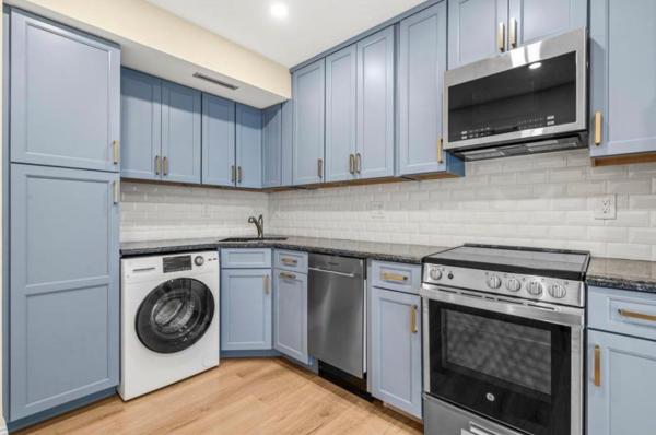 Lincoln Tower, 2400 Presidential Way #PH-2, West Palm Beach, Florida 33401, image 2