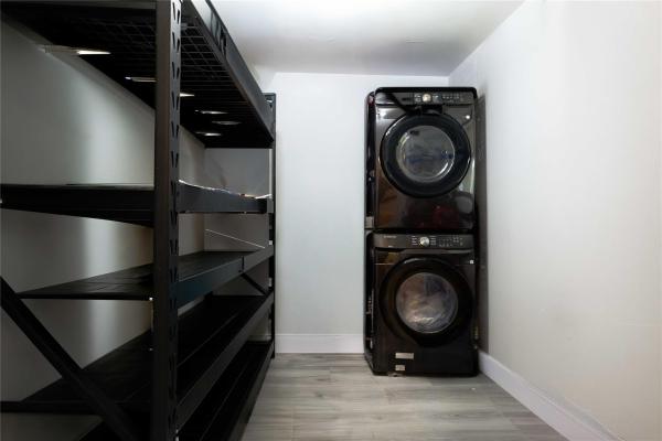 2515 NE 207th St, Unincorporated Dade County, Florida 33180, image 1