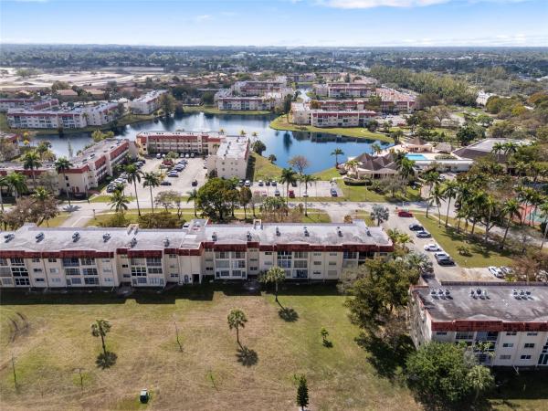 Sunrise Lakes 1, 8081 N Sunrise Lakes Dr #203, Sunrise, Florida 33322, image 3