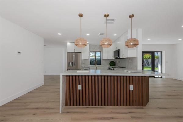 Golf Estates, 4721 Bayview Dr, Fort Lauderdale, Florida 33308, image 1