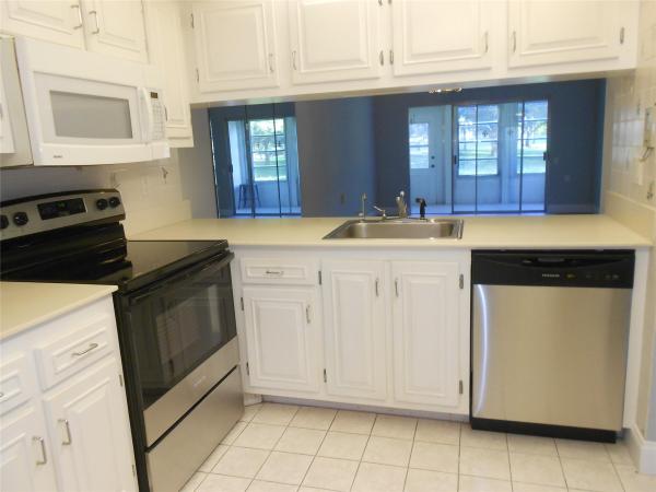2602 Nassau Bnd #F1, Coconut Creek, Florida 33066, image 1