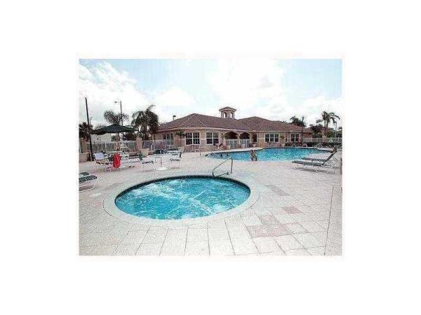 5065 Wiles Rd #302, Coconut Creek, Florida 33073, image 1