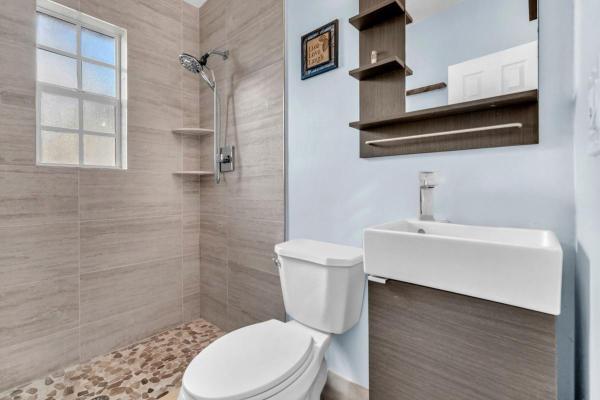 Cresthaven, 404 S 62nd Ter, Hollywood, Florida 33023, image 2
