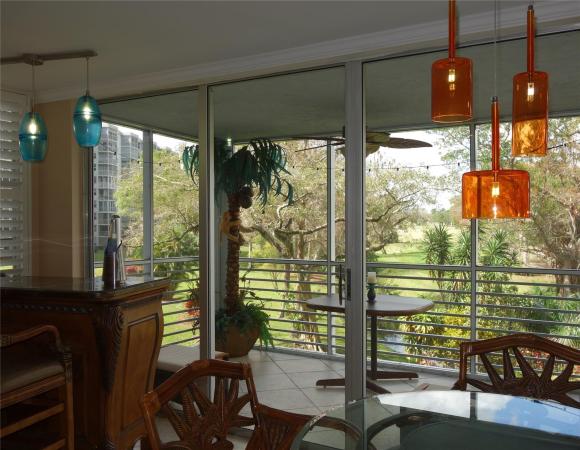 Palm-Aire Country Club 10, 625 Oaks Dr #302, Pompano Beach, Florida 33069, image 2