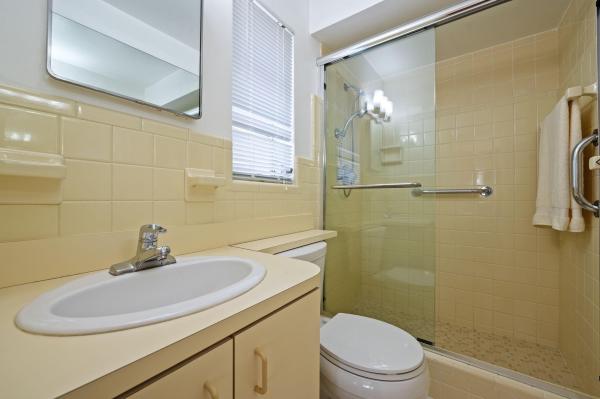 Hollywood Lakes, 947 Lincoln St, Hollywood, Florida 33019, image 1