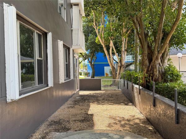 Hillcrest, 3850 Washington St #102, Hollywood, Florida 33021, image 1