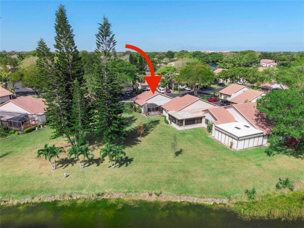 The Lakes Of Deer Creek, 3042 Deer Creek Lake Shore Dr, Deerfield Beach, Florida 33442, image 1