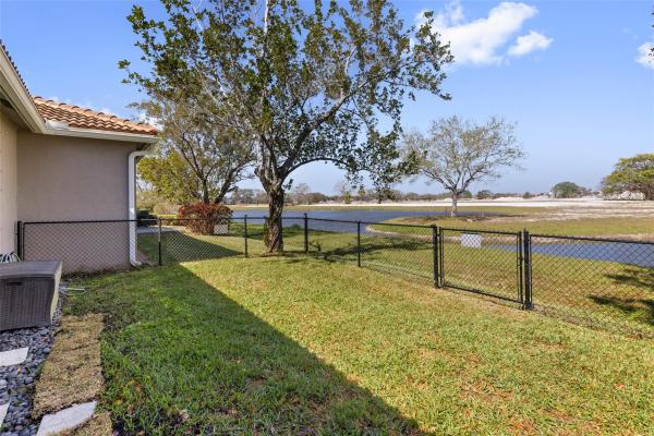 7551 S Aragon Blvd #3, Sunrise, Florida 33313, image 1