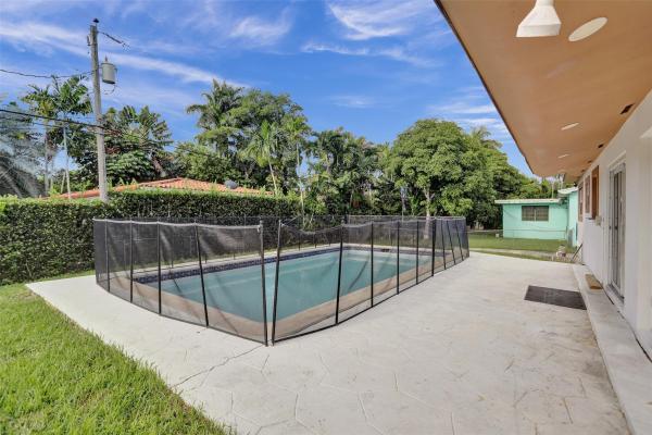 30 NE 139th St, North Miami, Florida 33161, image 1