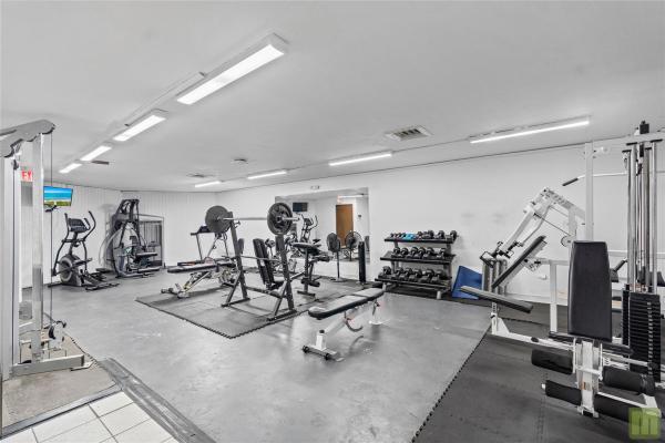 Royal Park, 105 Royal Park Dr #2G, Oakland Park, Florida 33309, image 2