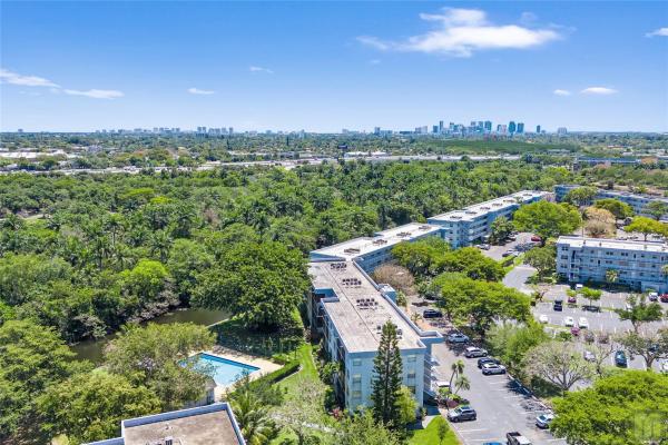 105 Royal Park Dr #2G, Oakland Park, Florida 33309, image 1