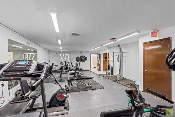Royal Park, 105 Royal Park Dr #2G, Oakland Park, Florida 33309, image 2