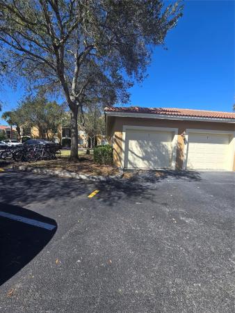 St Andrews At Nob Hill, 7970 N Nob Hill Rd #205, Tamarac, Florida 33321, image 2