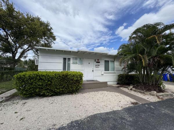 Avondale, 211 SW 2nd Ct #1-5, Pompano Beach, Florida 33060, image 3