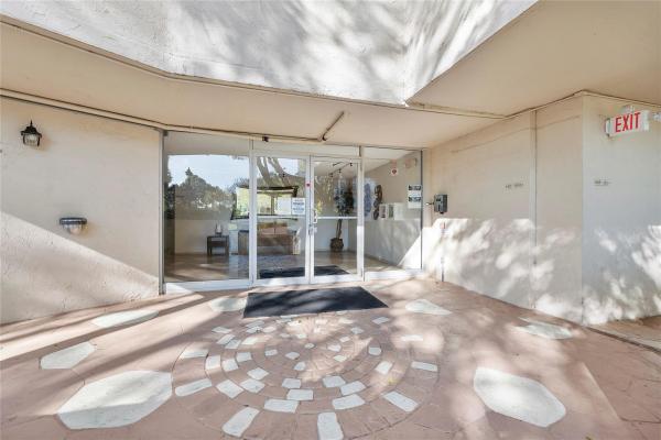 7001 Environ Blvd, Lauderhill, Florida 33319, image 1