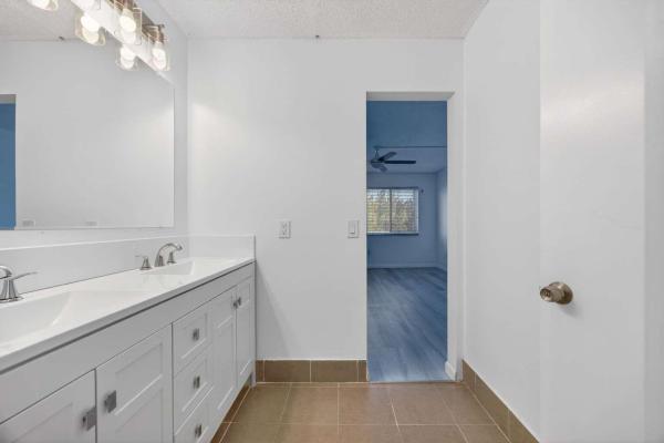 Naranja Lakes, 14840 Naranja Lakes Blvd #C4L, Naranja, Florida 33032, image 1