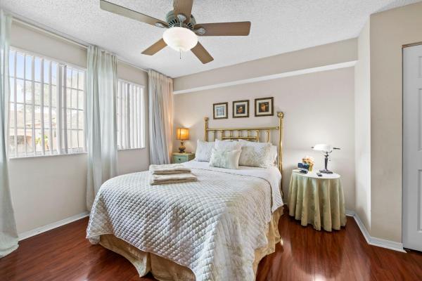 Village East, 2005 SE 10th Ave #410, Fort Lauderdale, Florida 33316, image 1