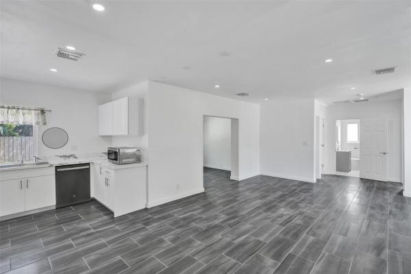 Poinciana Park, 1904 SE 1st Ave, Fort Lauderdale, Florida 33316, image 2