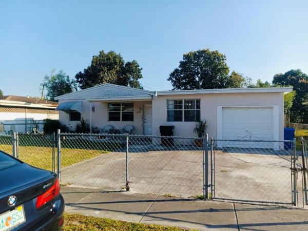 1480 NE 157th St, North Miami Beach, Florida 33162, image 1