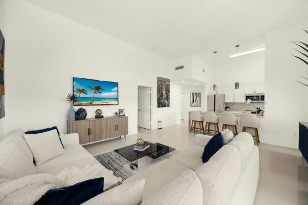 Montecito Palm Beach, 616 Clearwater Park Rd #101, West Palm Beach, Florida 33401, image 2