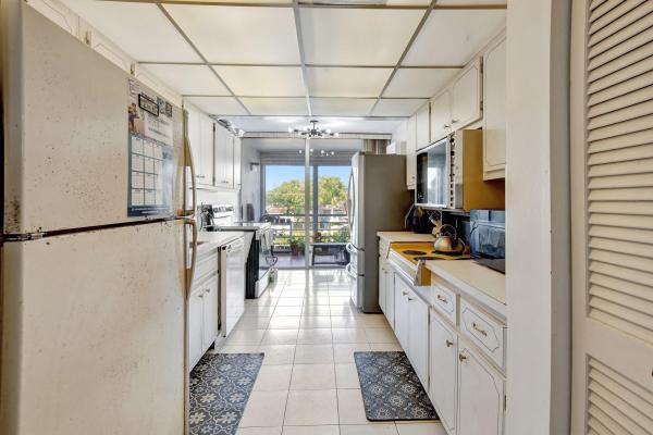 Plantation Royal, 6923 Cypress Rd #D12, Plantation, Florida 33317, image 1