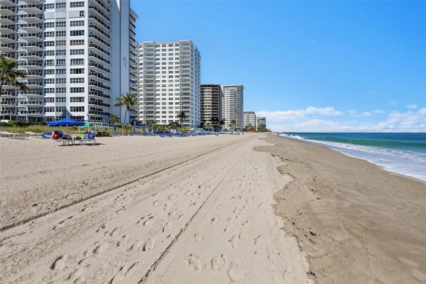 Royal Ambassador, 3700 Galt Ocean Dr #1215, Fort Lauderdale, Florida 33308, image 2