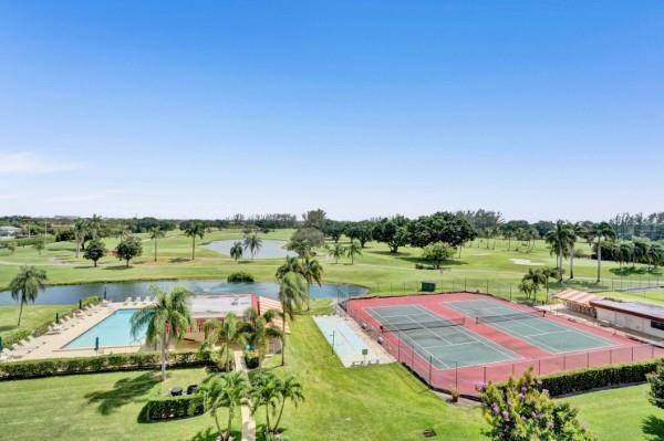 Hollybrook Golf & Tennis Club, 8900 Washington Blvd #416, Pembroke Pines, Florida 33025, image 1