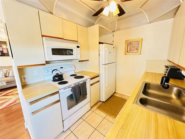 4050 Harwood E, Deerfield Beach, Florida 33442, image 1