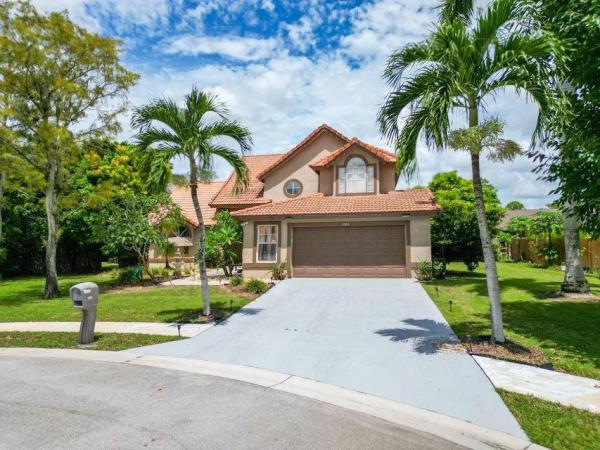 Sugar Pond Manor, 1521 Snapdragon Dr, Wellington, Florida 33414, image 1