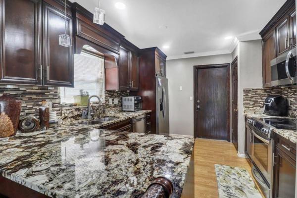 Sugar Pond Manor, 1521 Snapdragon Dr, Wellington, Florida 33414, image 2