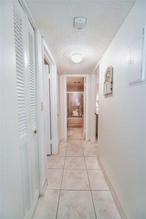Meadowbrook Lakes View, 131 SE 3rd Ave #608, Dania Beach, Florida 33004, image 3