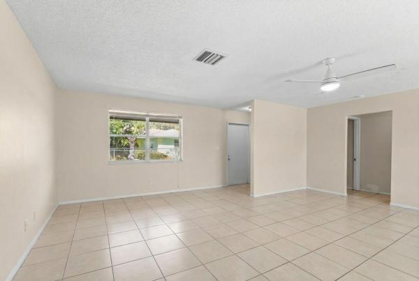 Boynton Beach No HOA, 400 NE 2nd St, Boynton Beach, Florida 33435, image 2