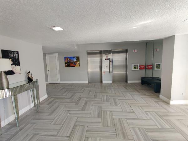 Ridgeview Towers, 3051 NE 48th St #205, Fort Lauderdale, Florida 33308, image 1