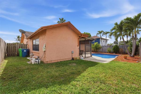 Windward Isle, 11841 NW 39th Pl, Sunrise, Florida 33323, image 2