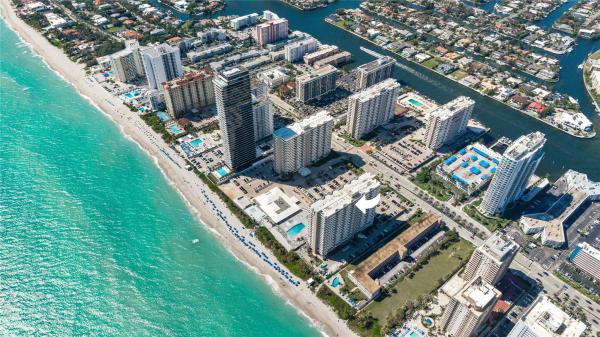 The Hemispheres, 1950 S Ocean Dr #PH-B, Hallandale Beach, Florida 33009, image 3