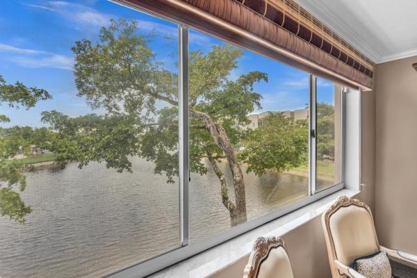 Weldon, 9587 Weldon Cir #B311, Tamarac, Florida 33321, image 3