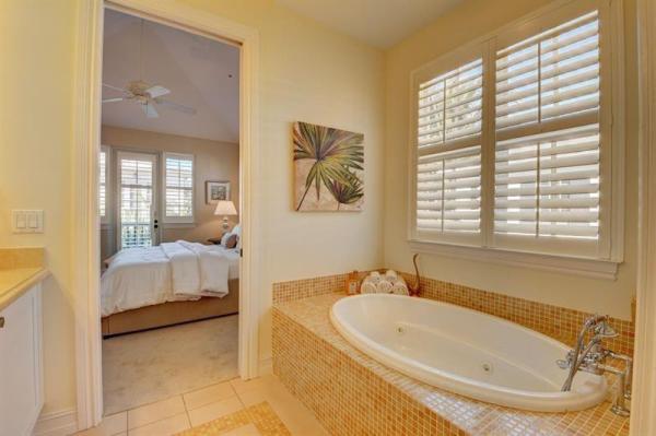Mallory Square, 306 E Mallory Cir, Delray Beach, Florida 33483, image 1