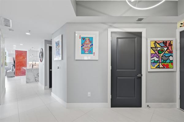 Strada 315, 315 NE 3rd Ave #1006, Fort Lauderdale, Florida 33301, image 2