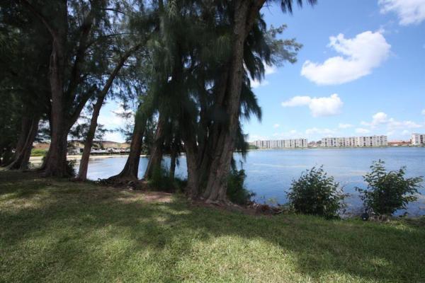 Samari Lake East, 10000 NW 80th Ct #2341, Hialeah Gardens, Florida 33016, image 3