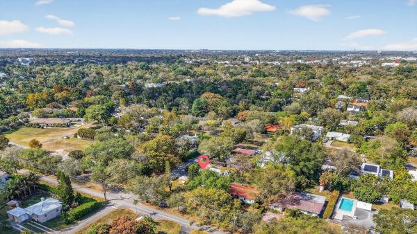Griffing Biscayne Park Estates, 707 NE 113th St, Biscayne Park, Florida 33161, image 1