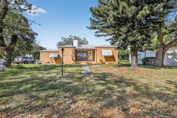 Griffing Biscayne Park Estates, 707 NE 113th St, Biscayne Park, Florida 33161, image 1