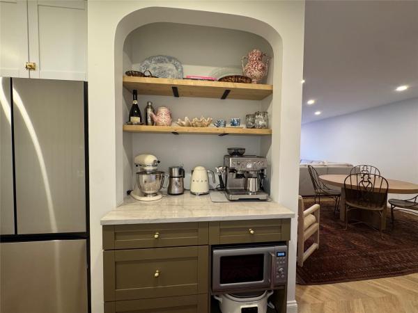 Manor Grove Village, 9 NE 19th Ct #211C, Wilton Manors, Florida 33305, image 1