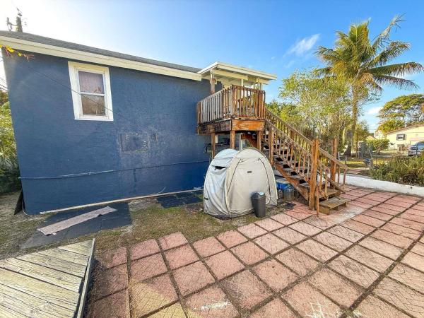 Bunker Hill, 920 Selkirk St, West Palm Beach, Florida 33405, image 1