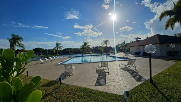 Village At Lake Pine, 862 SW 118th Ter, Davie, Florida 33325, image 2