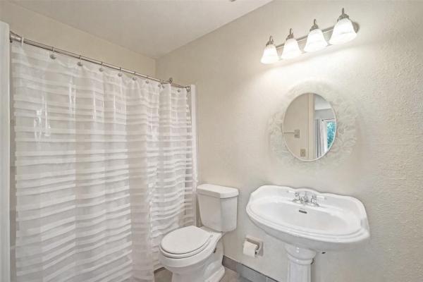 Coral Coast Townhomes, 3010 NE 21st Ter, Fort Lauderdale, Florida 33306, image 3