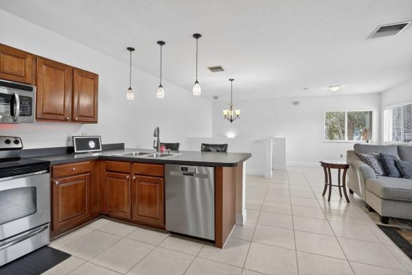 The Villas Of Palomino, 7400 Palomino Dr #524-5, Davie, Florida 33024, image 3