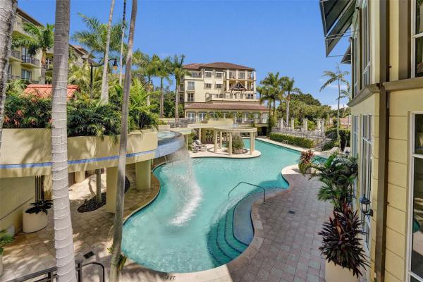 Wilton Station, 2617 NE 14th Ave #402, Wilton Manors, Florida 33334, image 1